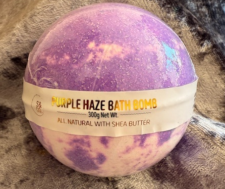 πDive into Bliss! Indulge Your Senses with Our Luxurious Bath Bombs!π