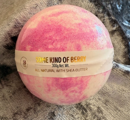 πDive into Bliss! Indulge Your Senses with Our Luxurious Bath Bombs!π