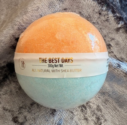 πDive into Bliss! Indulge Your Senses with Our Luxurious Bath Bombs!π