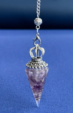 ✨🌟Discover the Enchanting Hexagonal Pyramid Pendulum Pendant with Crushed Stone Resin & Crystal - A Fusion of Beauty & Energy