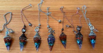 🪨🗝️Unlock Your Inner Guidance with a 7 Chakra Crystal Pendulum!