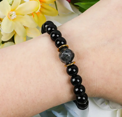 Embrace Powerful Protection and Clarity with our Black Obsidian bracelet ⚫