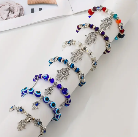 ✨ Vintage Style Evil Eye & Hamsa Hand Charm Bracelet – 8 available✨
