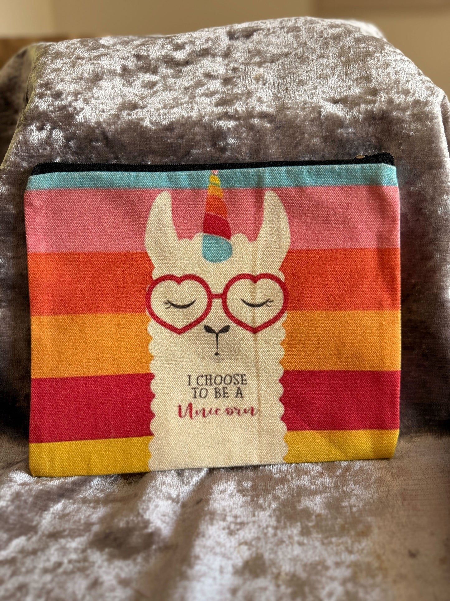 🦄 Why Be Ordinary? Choose to Be a Unicorn (with this Alpaca Bag!) 🦄